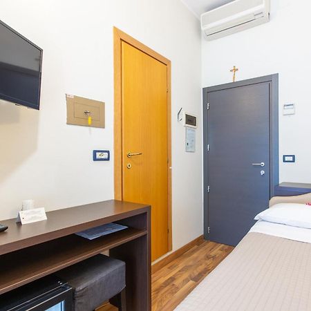 Hotel Gardenia Rimini Buitenkant foto