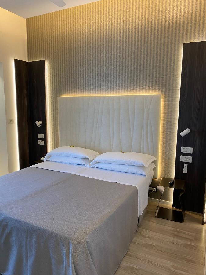 Hotel Gardenia Rimini Buitenkant foto