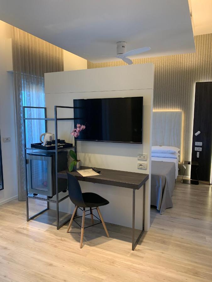 Hotel Gardenia Rimini Buitenkant foto