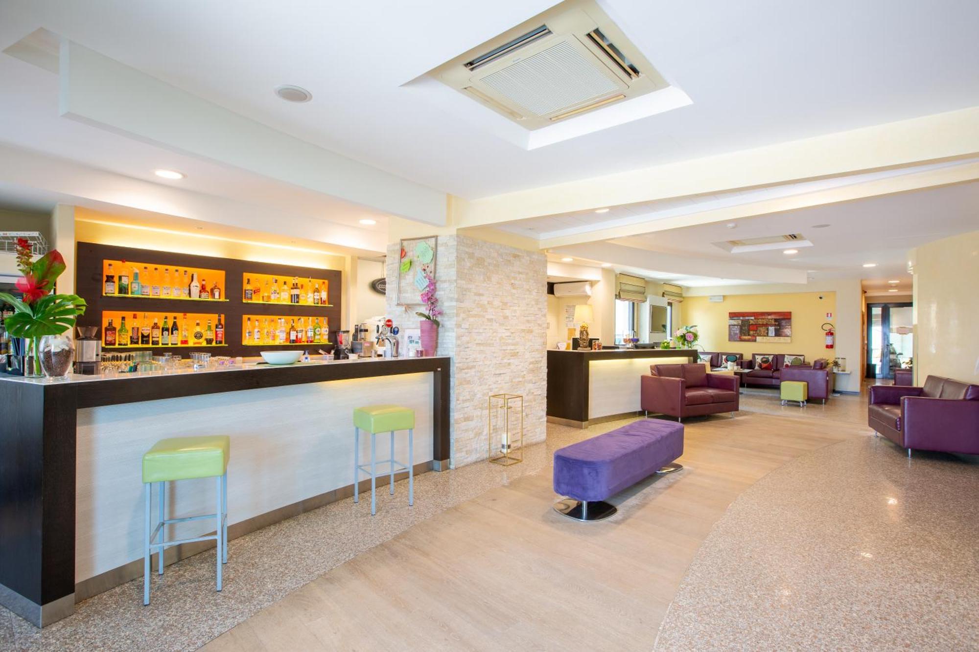 Hotel Gardenia Rimini Buitenkant foto