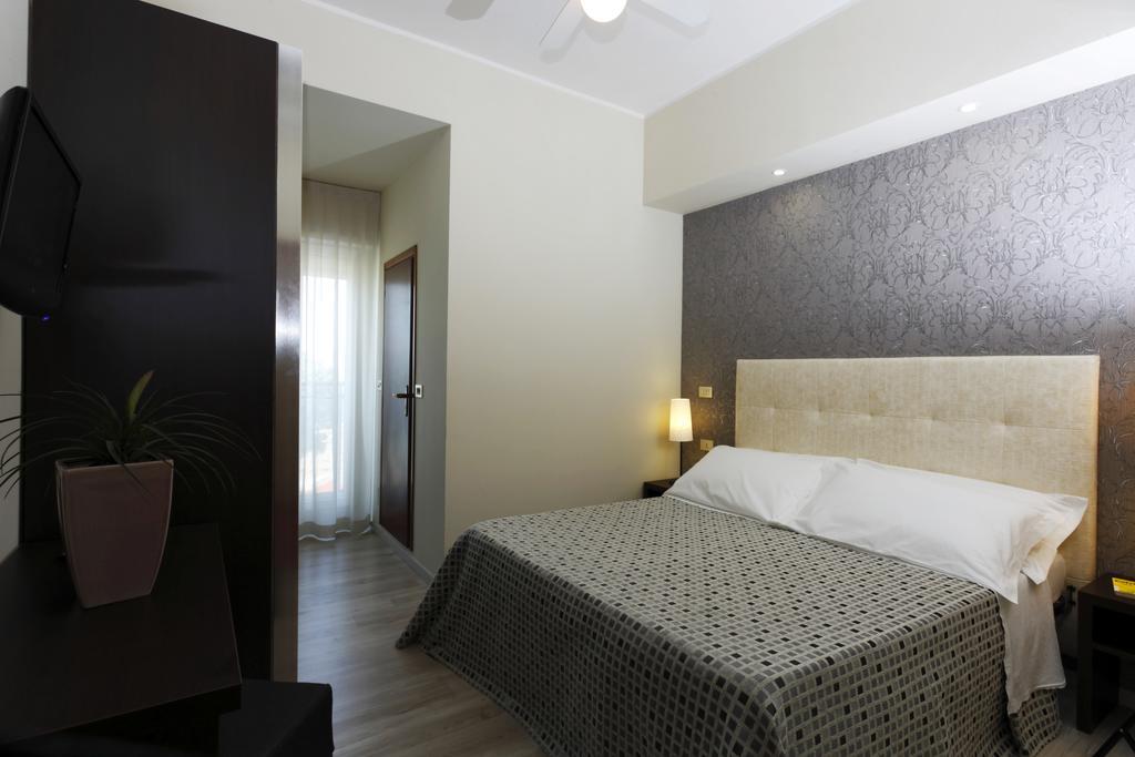 Hotel Gardenia Rimini Buitenkant foto