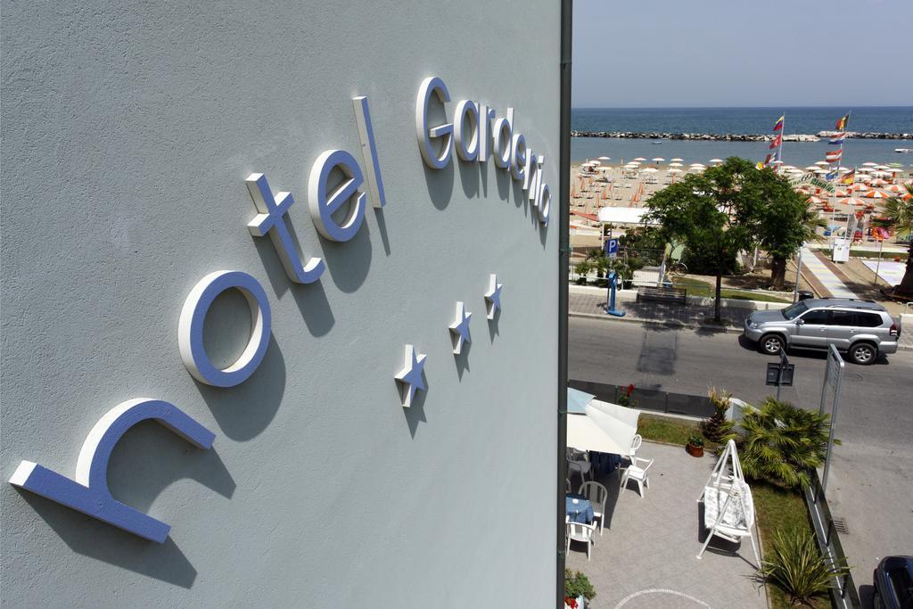 Hotel Gardenia Rimini Buitenkant foto
